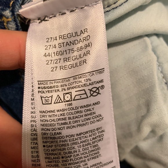 GAP women’s mid rise raw hem cuffed shorts medium wash size 27 - Picture 8 of 13